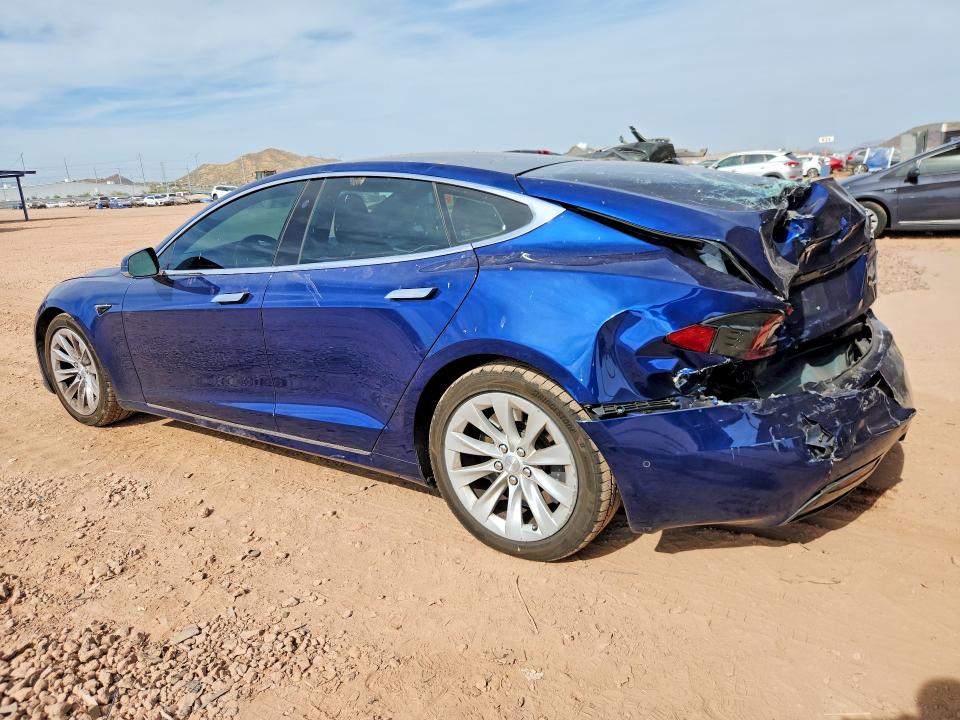 Photo 2 from auction – 2017 TESLA MODEL S with VIN 5YJSA1E23HF198429