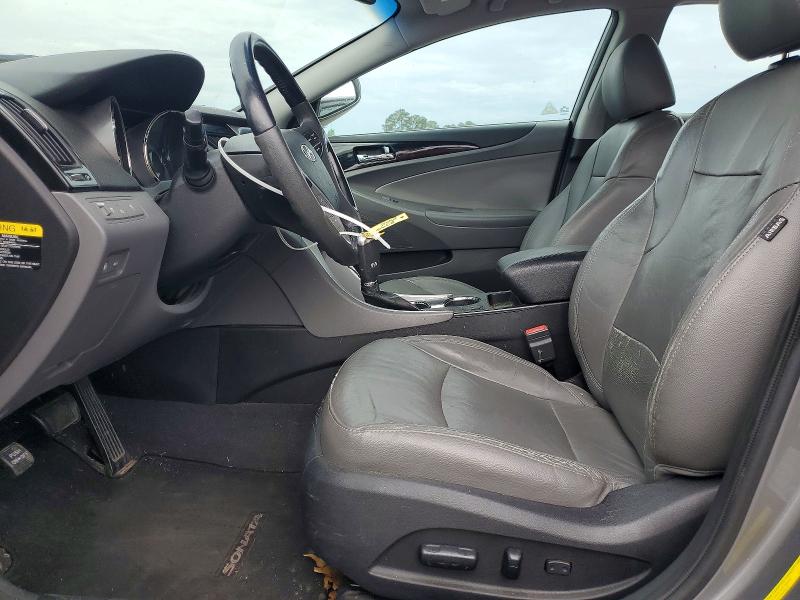 Photo 7 from auction – 2013 HYUNDAI SONATA with VIN 5NPEC4AC3DH690056