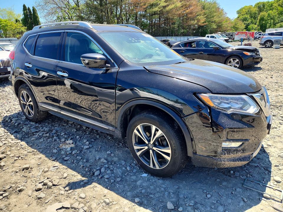 Photo 4 from auction – 2017 NISSAN ROGUE with VIN 5N1AT2MVXHC838152