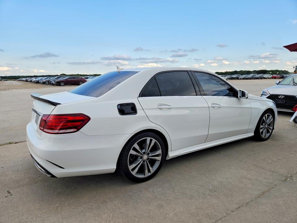 Photo 3 from auction – 2015 MERCEDES-BENZ E with VIN WDDHF5KB8FB084813