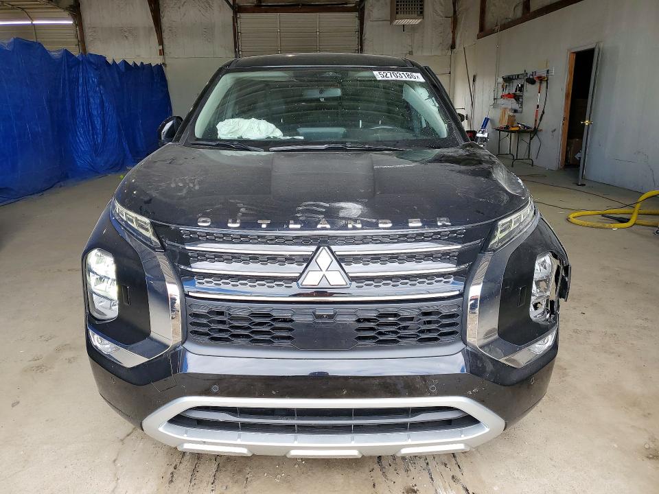 Photo 5 from auction – 2024 MITSUBISHI OUTLANDER with VIN JA4J4VA89RZ048352