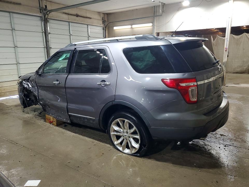 Photo 2 from auction – 2014 FORD EXPLORER with VIN 1FM5K7D8XEGA12563