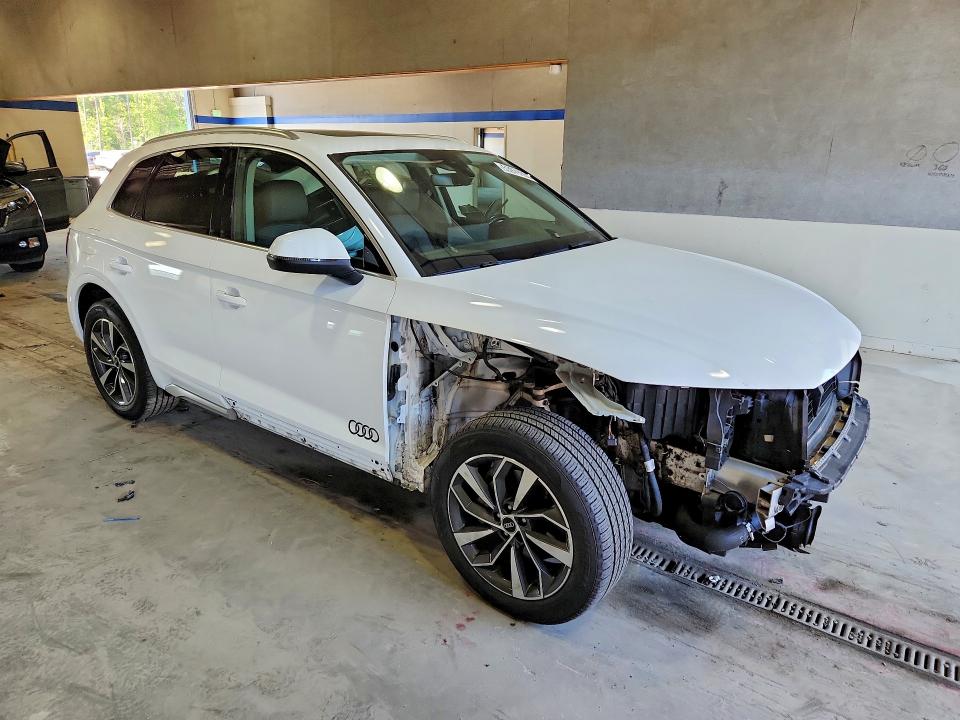 Photo 4 from auction – 2021 AUDI Q5 with VIN WA1AAAFYXM2004209