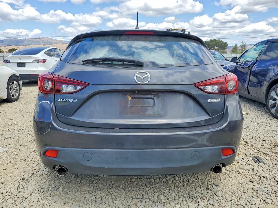 Photo 6 from auction – 2016 MAZDA 3 with VIN JM1BM1J76G1325531