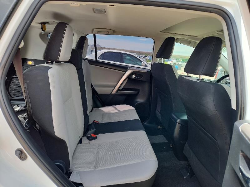 Photo 10 from auction – 2017 TOYOTA RAV4 with VIN JTMRFREV8HD201390
