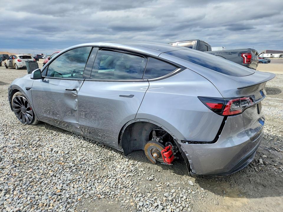 Photo 2 from auction – 2024 TESLA MODEL Y with VIN 7SAYGDEF7RF182221