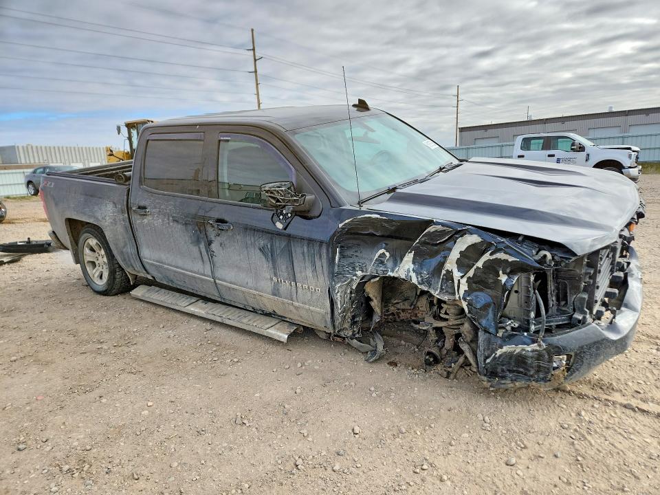 Photo 4 from auction – 2018 CHEVROLET SILVERADO with VIN 3GCUKREC2JG473267