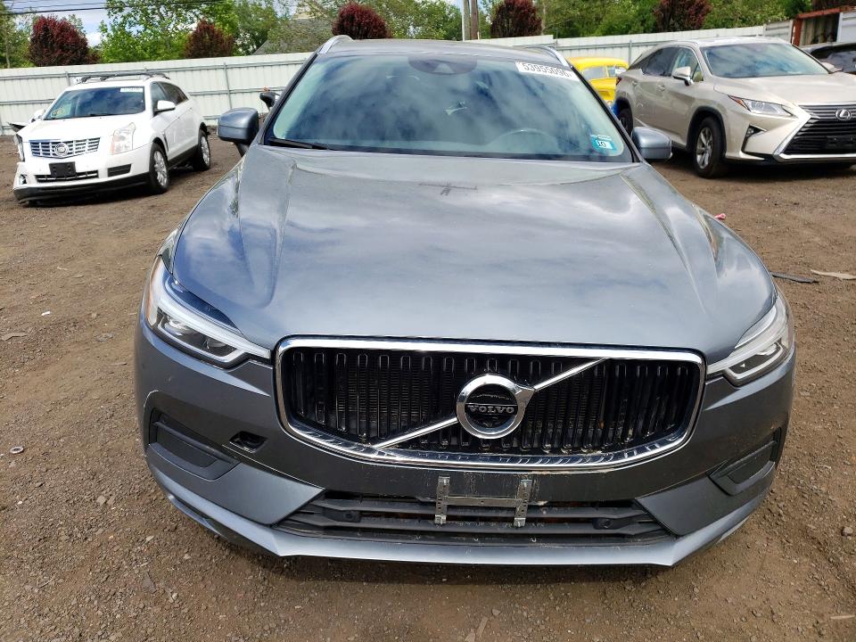 Photo 5 from auction – 2019 VOLVO XC60 with VIN LYV102RK0KB214738