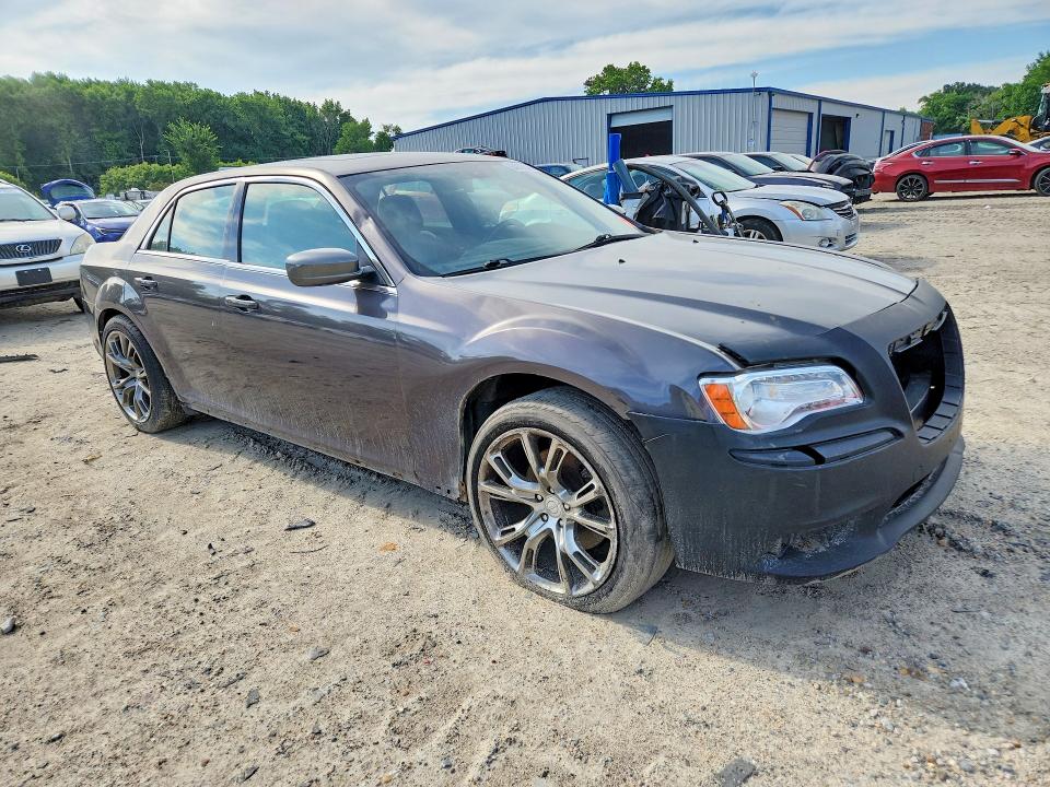 Photo 4 from auction – 2013 CHRYSLER 300 with VIN 2C3CCARG8DH519572