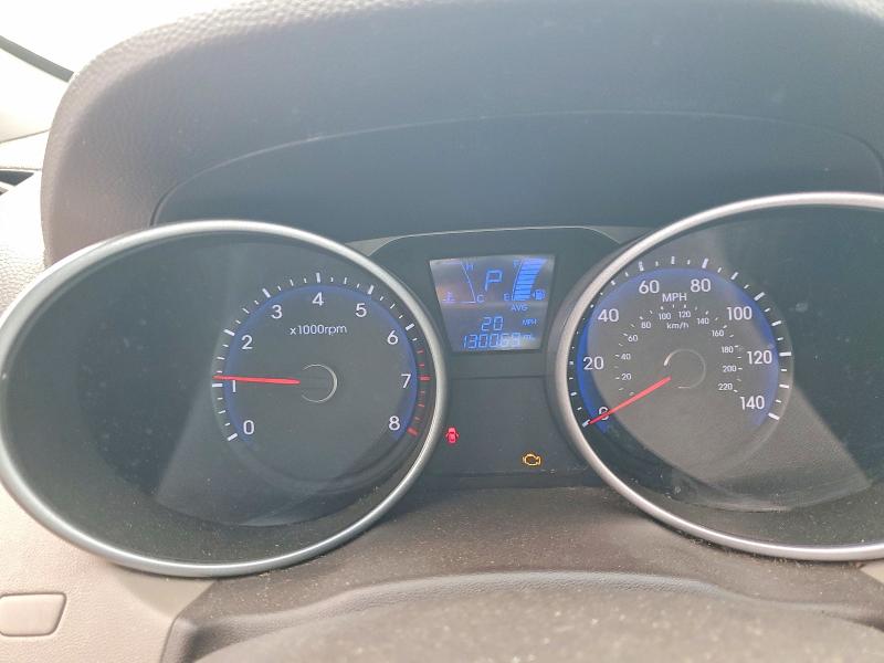 Снимка 9 от търг – 2015 HYUNDAI TUCSON с VIN KM8JUCAG1FU019742