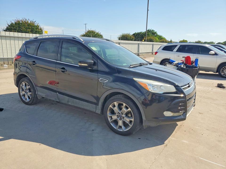 Photo 4 from auction – 2015 FORD ESCAPE with VIN 1FMCU0J9XFUB61399