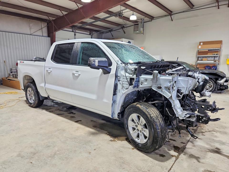 Photo 4 from auction – 2023 CHEVROLET SILVERADO with VIN 2GCUDDED0P1145644