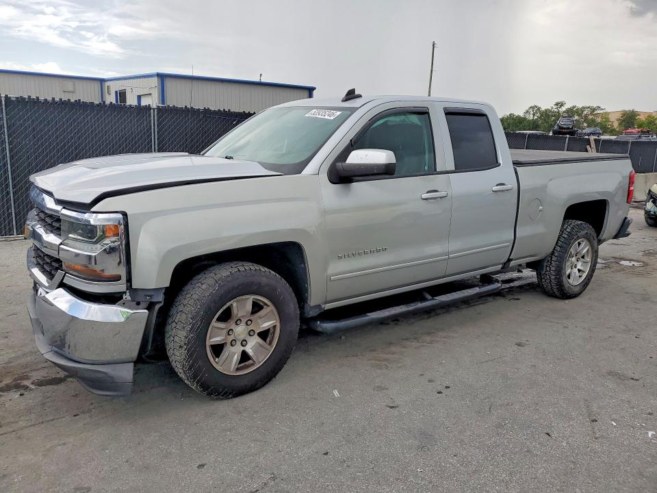 CHEVROLET SILVERADO 2018 with VIN 1GCRCREC0JZ173360 - Photo from auction