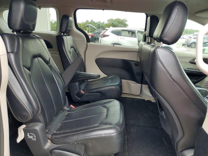 Photo 11 from auction – 2020 CHRYSLER VOYAGER with VIN 2C4RC1DG3LR181956