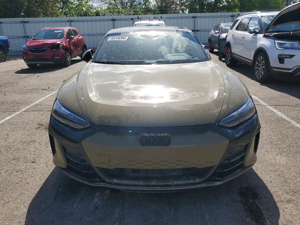 Photo 5 from auction – 2024 AUDI E-TRON GT with VIN WAUCJBFW0R7001801