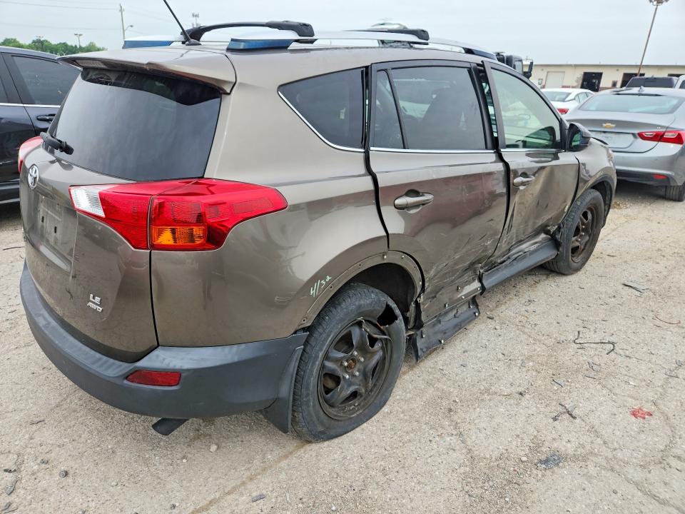 Photo 3 from auction – 2015 TOYOTA RAV4 with VIN JTMBFREV7FD135736