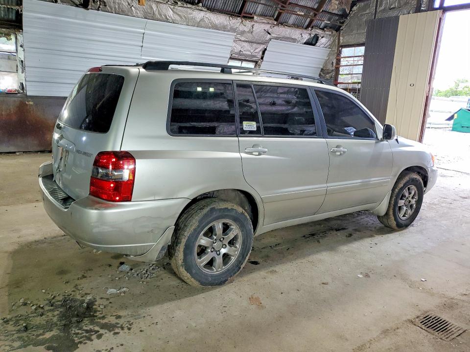 صورة رقم 3 من المزاد - 2004 TOYOTA HIGHLANDER مع VIN JTEDP21A540020441