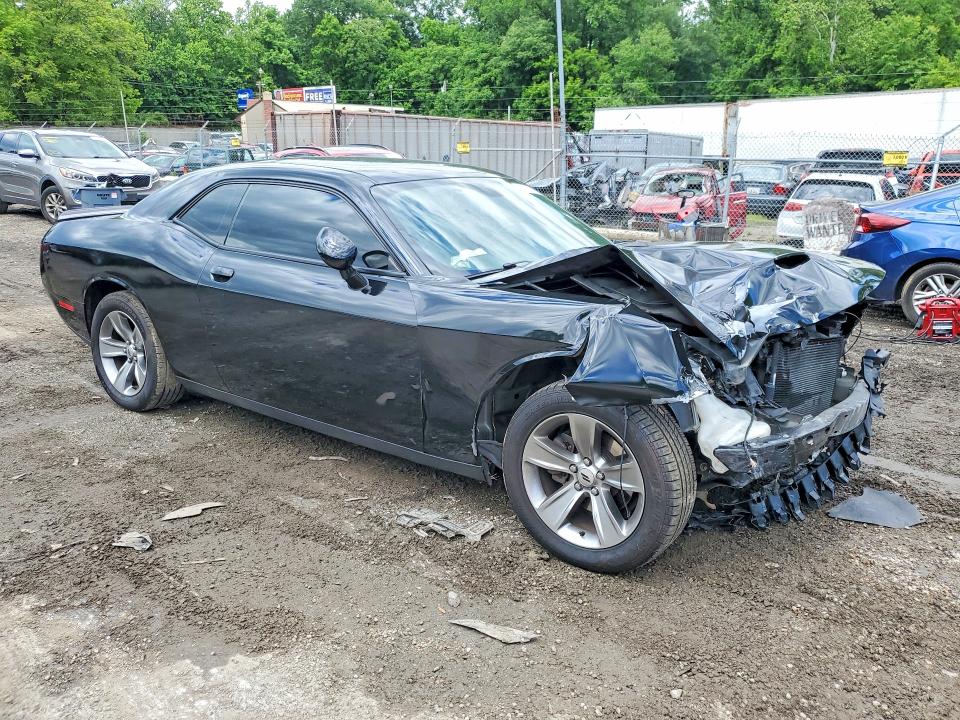 Photo 4 from auction – 2019 DODGE CHALLENGER with VIN 2C3CDZAG1KH632395