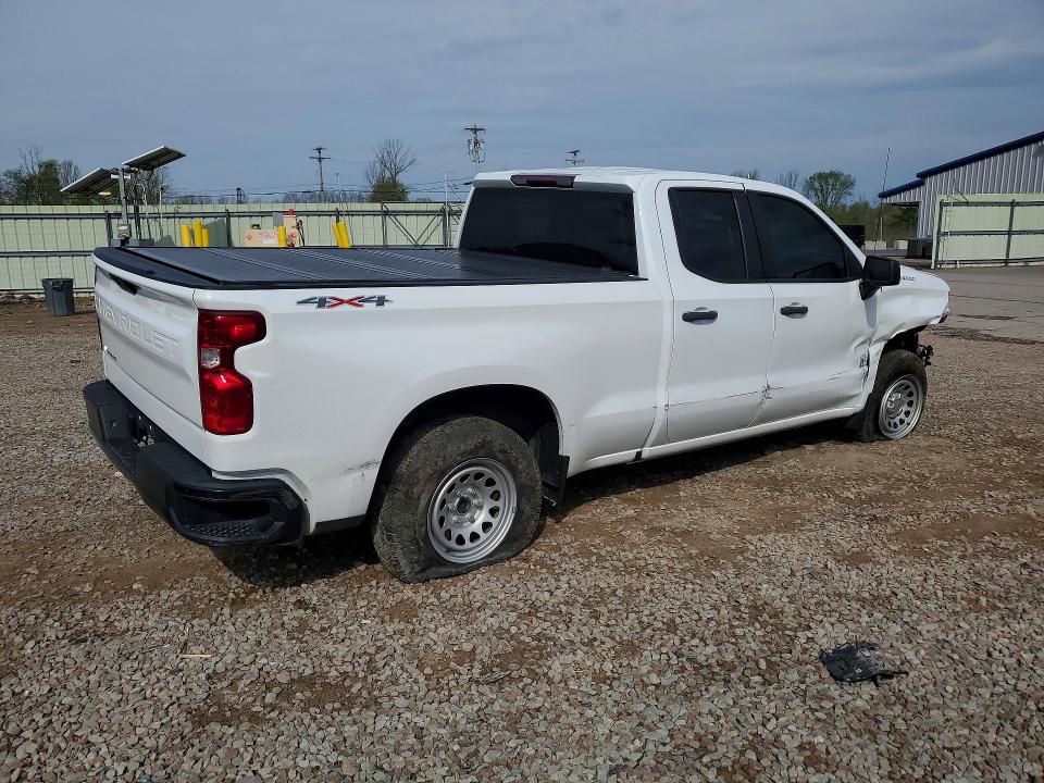 Photo 3 from auction – 2021 CHEVROLET SILVERADO with VIN 1GCRYAEF0MZ316597