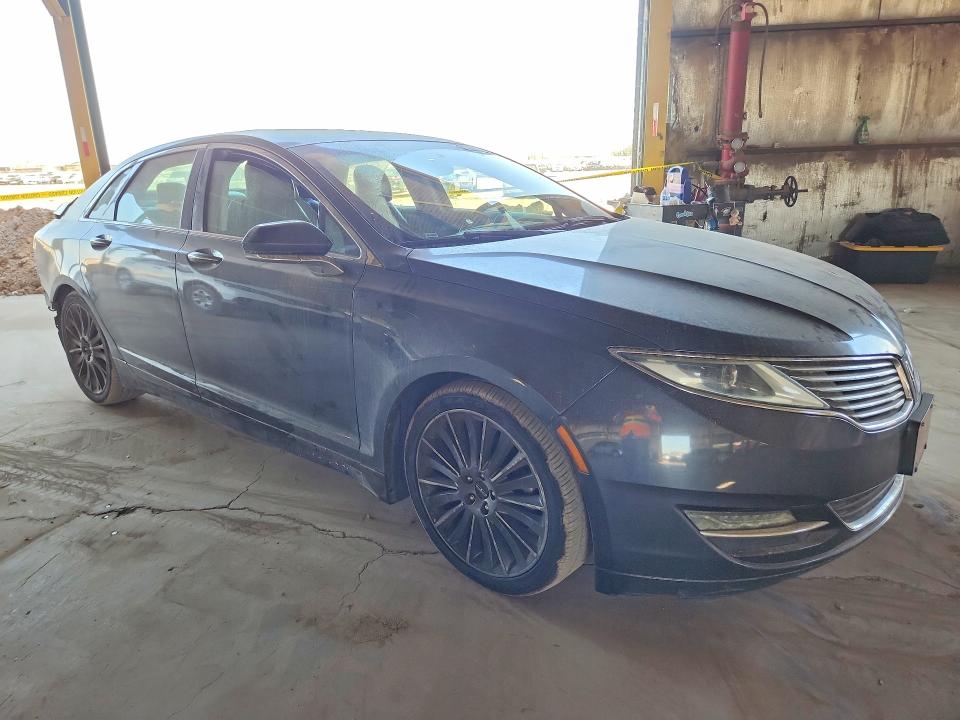 Photo 4 from auction – 2014 LINCOLN MKZ with VIN 3LN6L2G99ER819917