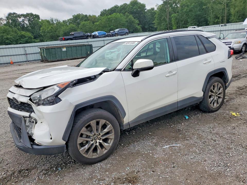 TOYOTA RAV4 2019 with VIN 2T3C1RFV9KC031765 - Photo from auction