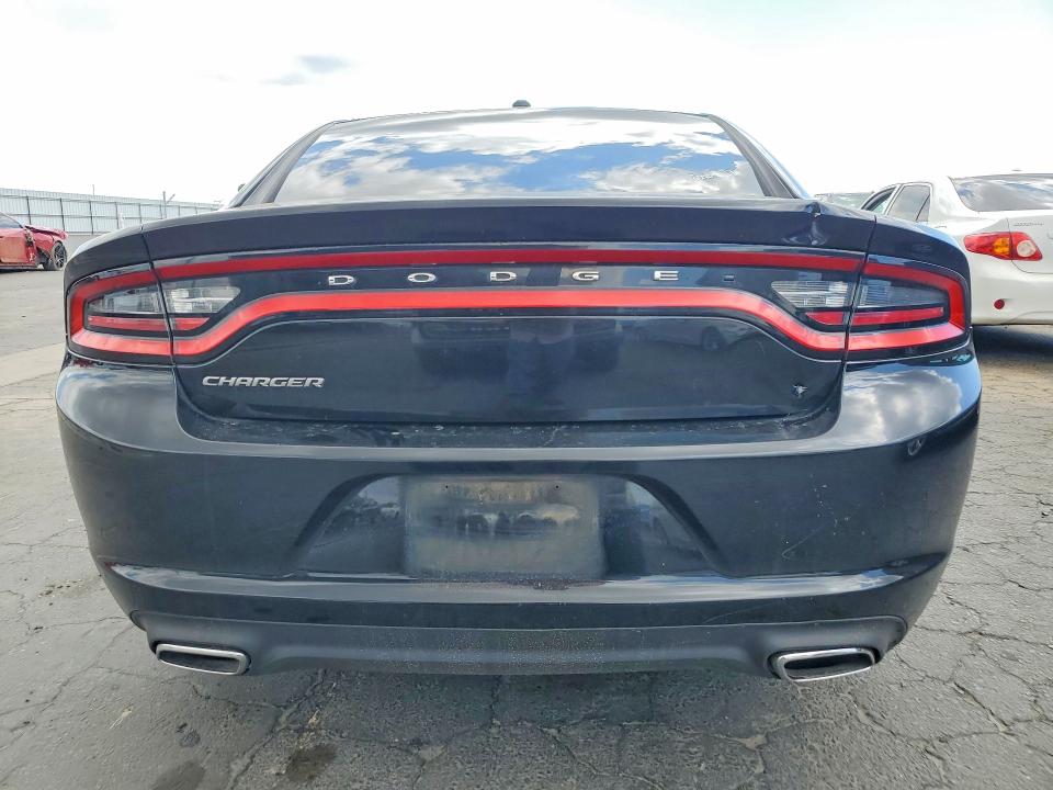 Photo 6 from auction – 2015 DODGE CHARGER with VIN 2C3CDXBGXFH721584