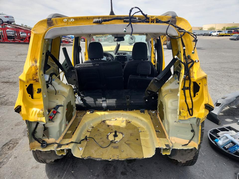 Photo 6 from auction – 2018 JEEP RENEGADE with VIN ZACCJABB3JPH84216