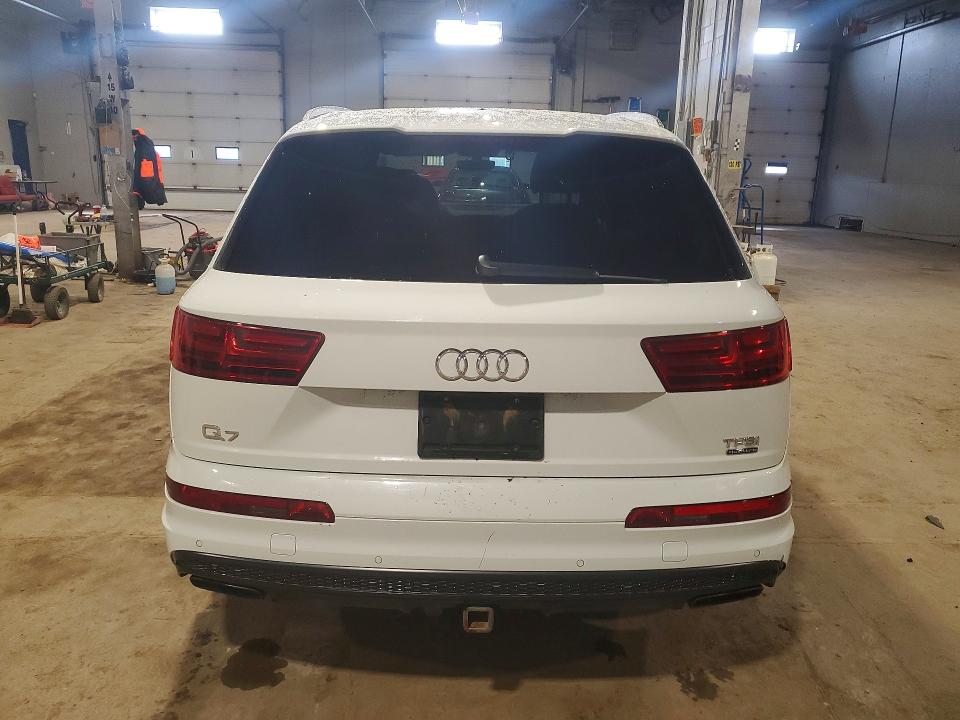 Photo 6 from auction – 2017 AUDI Q7 with VIN WA1WAAF77HD024215