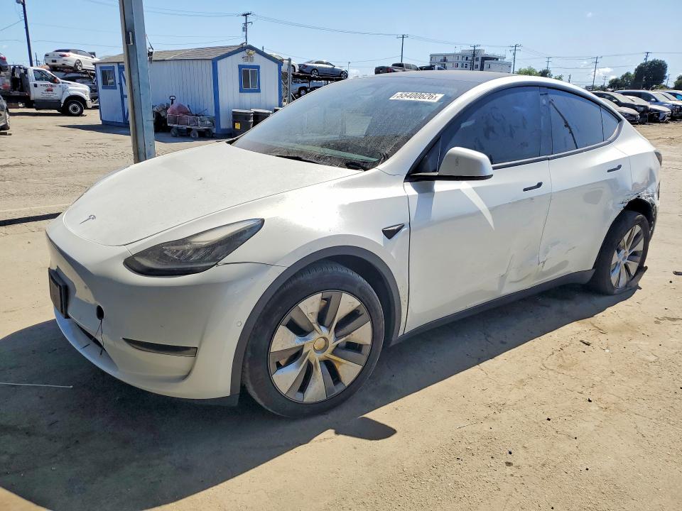 TESLA MODEL Y 2023 z numerem VIN 7SAYGDEE9PA023010 - Zdjęcie z aukcji