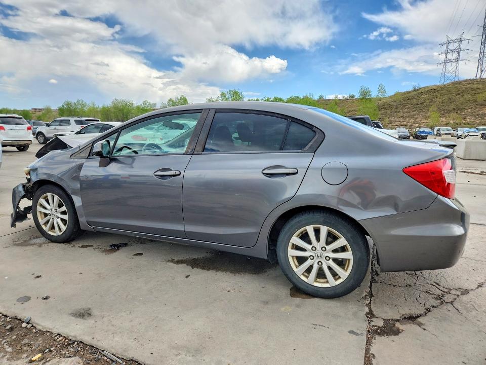 Photo 2 from auction – 2012 HONDA CIVIC with VIN 2HGFB2F85CH302723