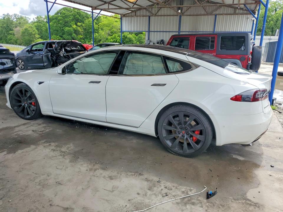 صورة رقم 2 من المزاد - 2018 TESLA MODEL S مع VIN 5YJSA1E40JF251918