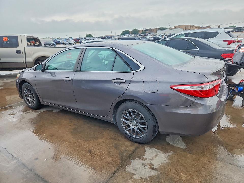 Photo 2 from auction – 2015 TOYOTA CAMRY with VIN 4T4BF1FKXFR480802