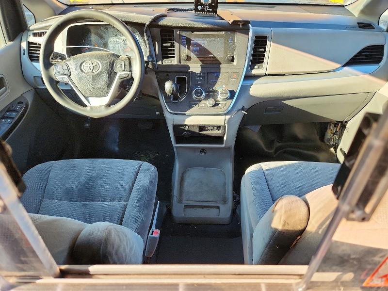 Photo 8 from auction – 2016 TOYOTA SIENNA with VIN 5TDZK3DC9GS756019
