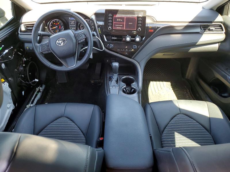Photo 8 from auction – 2022 TOYOTA CAMRY with VIN 4T1G11AK6NU673002