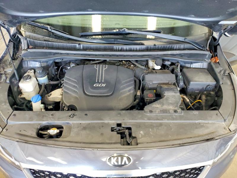 Снимка 12 от търг – 2017 KIA SEDONA с VIN KNDMC5C12H6259091