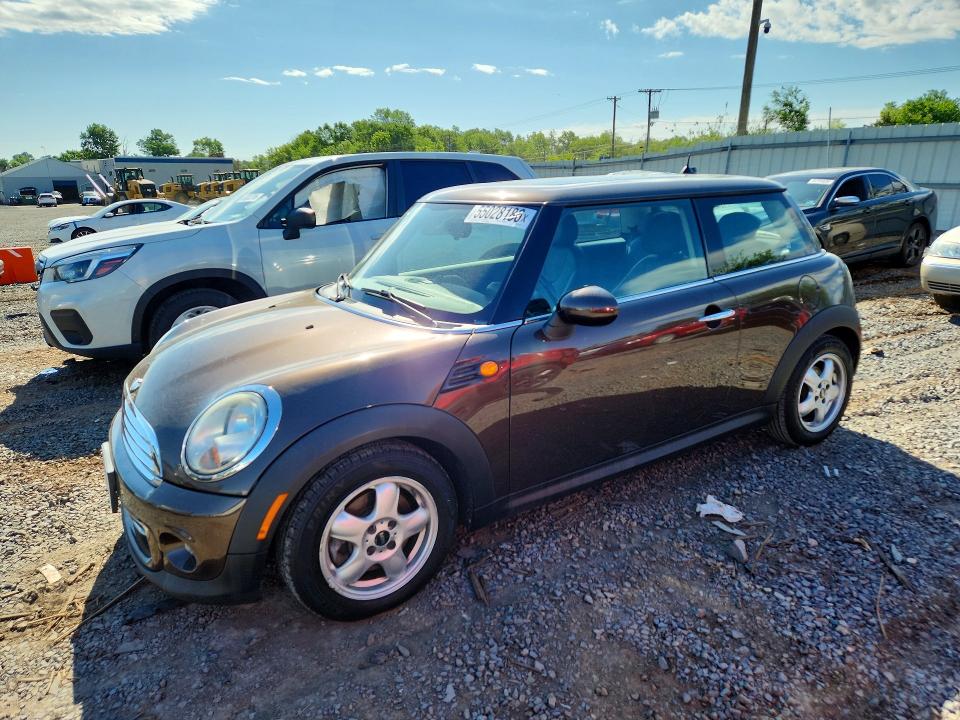 Photo 1 from auction – 2011 MINI COOPER with VIN WMWSU3C50BT096751