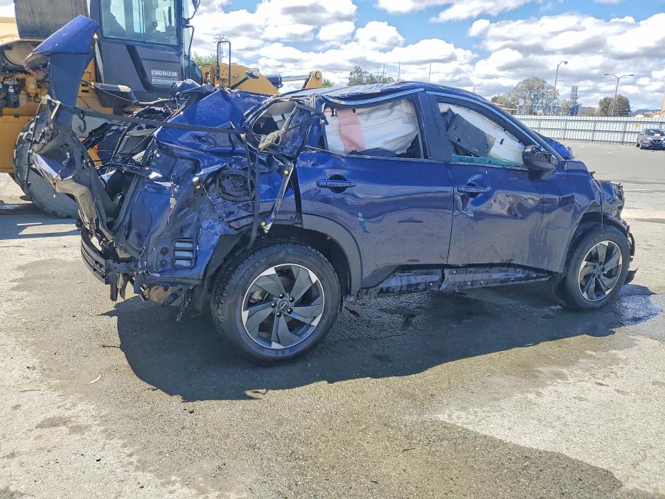 Photo 3 from auction – 2025 NISSAN ROGUE with VIN 5N1BT3BB2SC767328