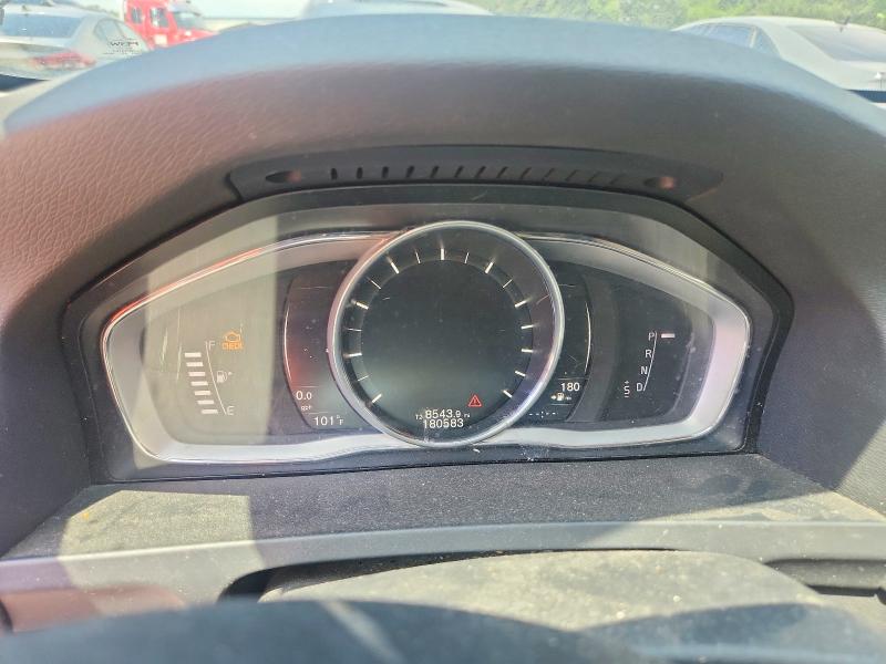 Photo 9 from auction – 2018 VOLVO V60 with VIN YV140MELXJ2389290