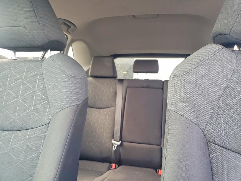Photo 10 from auction – 2022 TOYOTA RAV4 with VIN 2T3W1RFV5NW233406