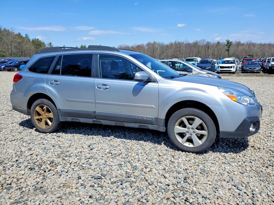 Photo 4 from auction – 2013 SUBARU OUTBACK with VIN 4S4BRBCCXD3255254