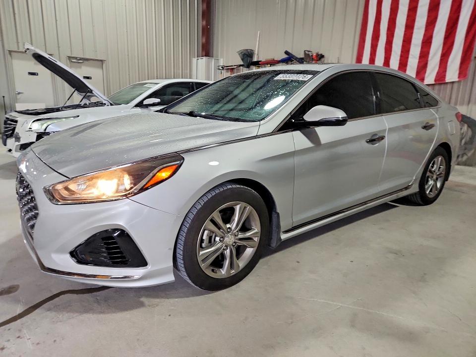 HYUNDAI SONATA 2018 with VIN 5NPE34AF7JH697548 - Photo from auction