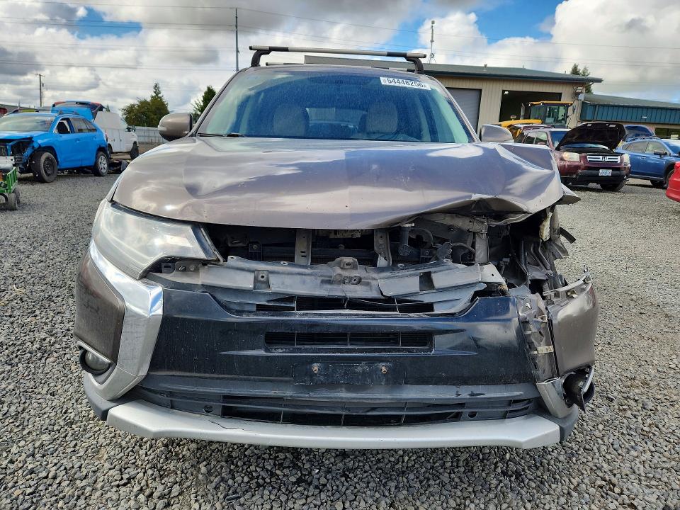 Photo 5 from auction – 2016 MITSUBISHI OUTLANDER with VIN JA4AZ3A31GZ011027