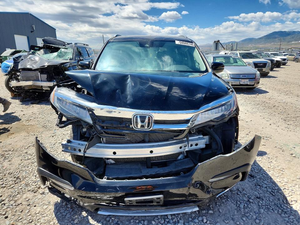 Photo 5 from auction – 2019 HONDA PILOT with VIN 5FNYF6H92KB004739