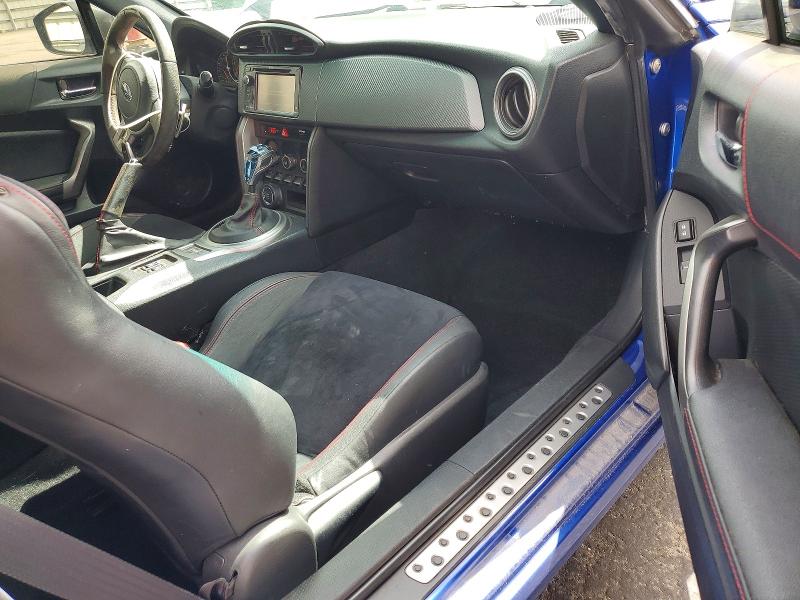 Photo 8 from auction – 2015 SUBARU BRZ with VIN JF1ZCAC13F8604313