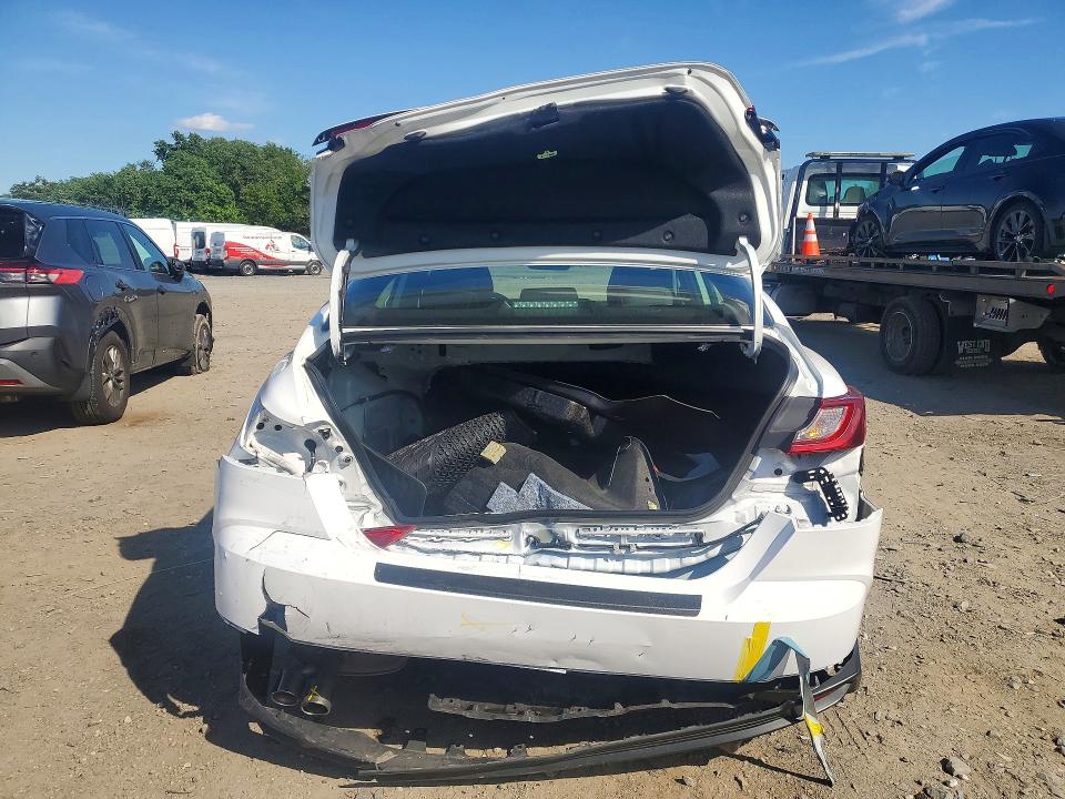 Photo 6 from auction – 2025 TOYOTA CAMRY with VIN 4T1DAACKXSU080707