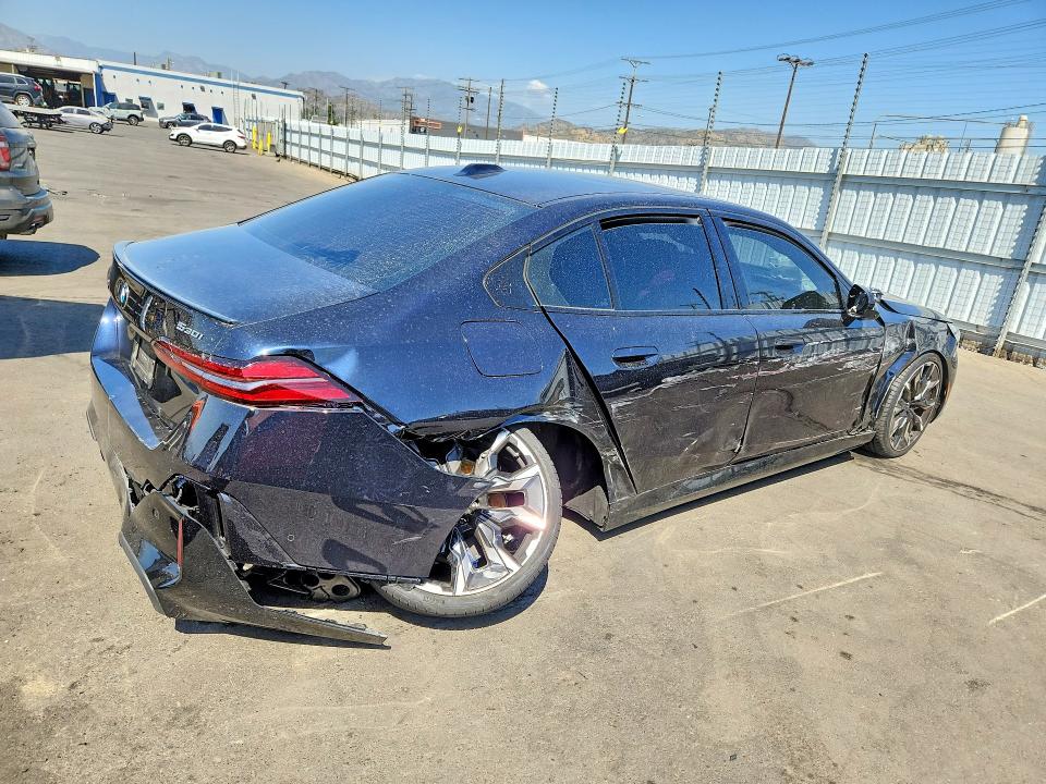 Photo 3 from auction – 2025 BMW 530 with VIN WBA43FJ02SCU07083