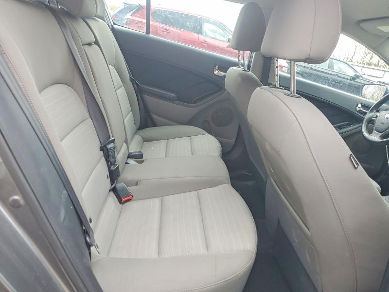Photo 10 from auction – 2015 KIA FORTE5 with VIN KNAFX5A80F5318555
