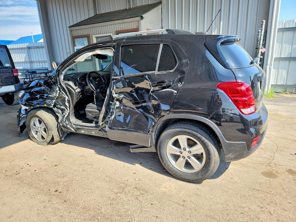 Photo 2 from auction – 2022 CHEVROLET TRAX with VIN KL7CJPSM5NB564903