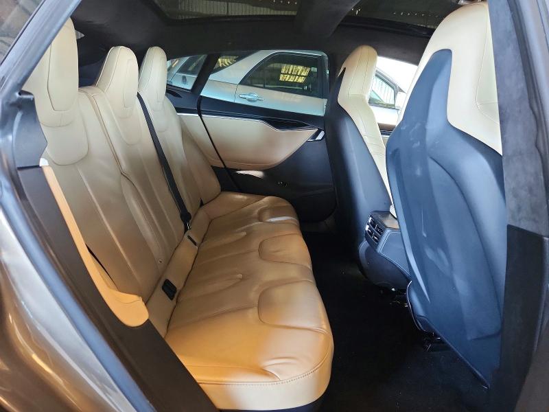 Photo 10 from auction – 2015 TESLA MODEL S with VIN 5YJSA1E19FF106387