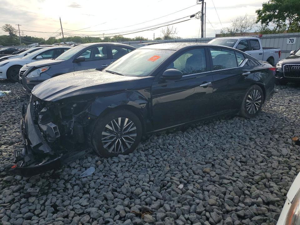 NISSAN ALTIMA 2025 with VIN 1N4BL4DV6SN371723 - Photo from auction